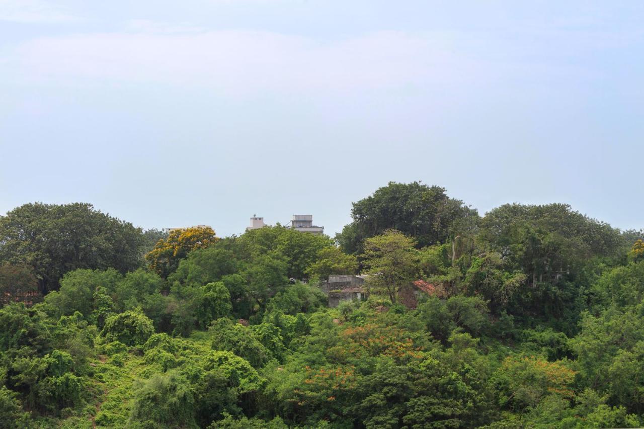 Hotel Four Points By Sheraton Visakhapatnam Exterior foto